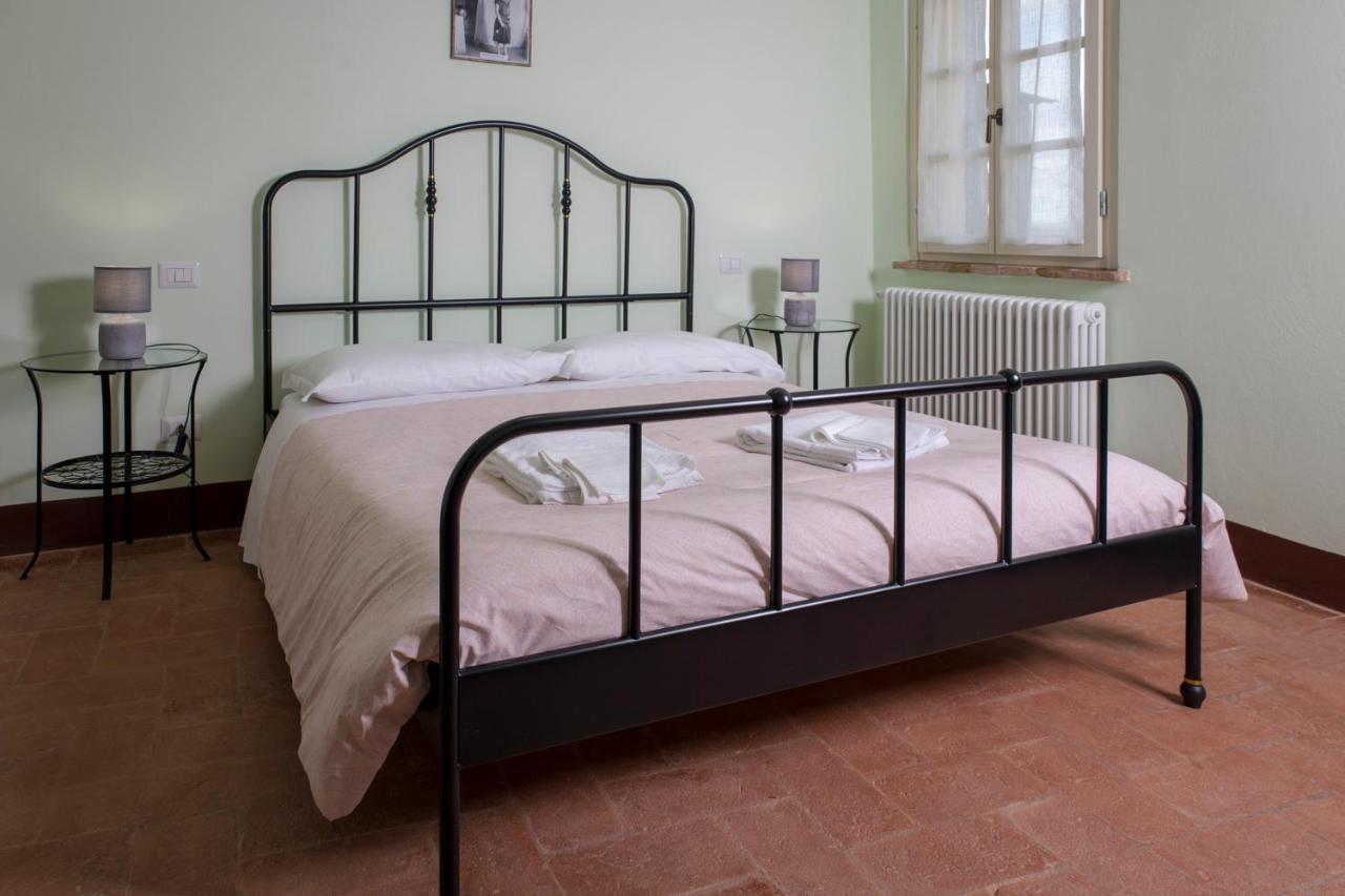 In Collegiata Bed and Breakfast Foiano Della Chiana Buitenkant foto