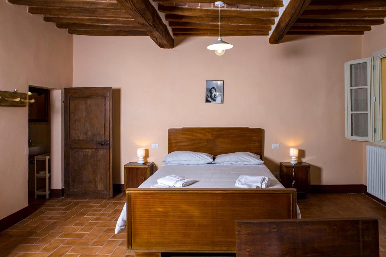 In Collegiata Bed and Breakfast Foiano Della Chiana Buitenkant foto