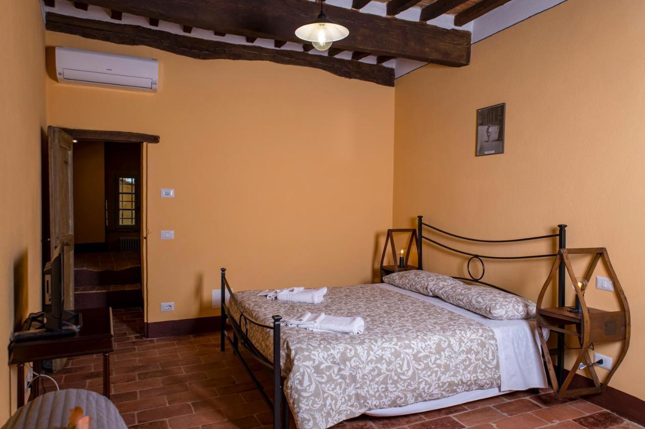 In Collegiata Bed and Breakfast Foiano Della Chiana Buitenkant foto